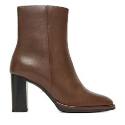 Botki GINO ROSSI. Brązowe botki damskie Gino Rossi, bez wzorów, bez obcasa, na słupku, bez zapięcia. Za 269.99 zł.