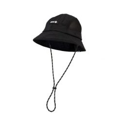 Czapka Trento – wentylacja z siateczki, regulowana, zapinana na zatrzaski. Czarne czapki damskie IZAS, bez wzorów, eleganckie. Za 160.83 zł.