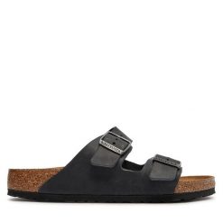 Klapki Birkenstock. Czarne klapki męskie Birkenstock, bez wzorów, bez zapięcia. Za 449.99 zł.