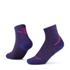 Skarpetki Buff DRYFLX® QUARTER SOCK DQ ULTRAMARINE. Fioletowe skarpety męskie Buff, bez wzorów, z poliamidu. Za 109.90 zł.