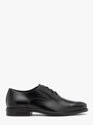 Czarne eleganckie półbuty męskie typu oxfordy THOMAS. Czarne półbuty męskie Ryłko, bez wzorów, ze skóry, bez obcasa, bez zapięcia. Za 449.99 zł.