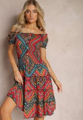 Czerwona Elastyczna Sukienka Boho z Hiszpańskim Dekoltem z Bawełny Solphina. Czerwone sukienki damskie Renee, s, bez wzorów, z bawełny, boho, bez kołnierzyka, bez ramiączek. Za 59.99 zł.