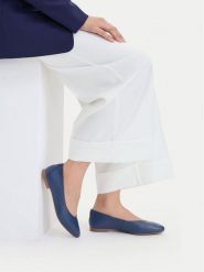 Lasocki Baleriny CEO-RST-KAJA-66K Granatowy. Niebieskie balerinki damskie Lasocki, bez wzorów, ze skóry, bez obcasa, bez zapięcia. Za 149.99 zł.