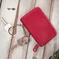 Paolo Peruzzi Portfel damski skórzany z kwiatowym wzorem T-45-RD etui na klucze T-51-NRD zestaw prezentowy ZUP-119-RD. Portfele damskie Paolo Peruzzi. Za 149.01 zł.