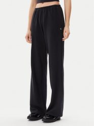 Calvin Klein Jeans Spodnie dresowe J20J225537 Czarny Straight Fit. Czarne spodnie dresowe damskie Calvin Klein Jeans, bez wzorów, z bawełny. Za 229.99 zł.