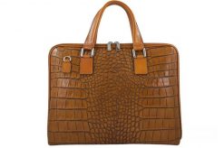 Torba na laptopa skórzana BARBERINI'S 118/1-12 j. brązowa. Brązowe torby na laptopa damskie Barberinis, bez wzorów, ze skóry, na ramię, duże, z tłoczeniem. Za 359.99 zł.