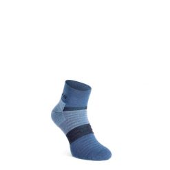 Skarpety turystyczne Inov-8 Merino Mid Sock. Niebieskie skarpetki damskie Inov-8, bez wzorów. Za 66.99 zł.