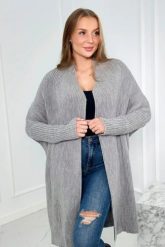 Sweter z rękawami typu nietoperz jasny szary. Szare swetry nierozpinane damskie KESI, l, bez wzorów, z wełny, bez kołnierzyka, plus size, bez ramiączek. Za 178.78 zł.