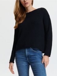 Sweter - czarny. Czarne swetry nierozpinane damskie Sinsay, l, w ażurowe wzory, z dzianiny, bez kołnierzyka, bez ramiączek. Za 49.99 zł.