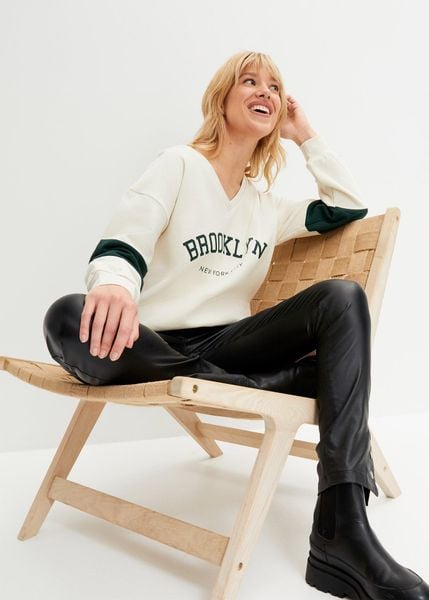 Bluza oversize z mieszanki bawełny. Brązowe bluzy damskie bonprix, bez wzorów, z bawełny, bez ramiączek, bez kaptura. Za 94.99 zł.