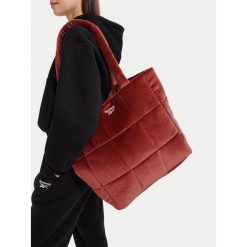 Torebka Reebok. Brązowe shopperki damskie Reebok, bez wzorów, bez dodatków. Za 149.99 zł.
