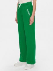 Tommy Hilfiger Spodnie dresowe UW0UW04946 Zielony Relaxed Fit. Zielone spodnie dresowe damskie Tommy Hilfiger, bez wzorów, z bawełny. Za 339.99 zł.
