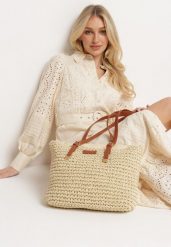 Jasnobeżowa Torebka Shopper z Plecionki z Rączkami z Ekoskóry Buxara. Brązowe shopperki damskie Born2be, bez wzorów, bez dodatków. Za 109.99 zł.