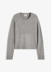 Sweter o pudełkowym kroju. Czarne swetry nierozpinane damskie bonprix, bez wzorów, bez kołnierzyka, bez ramiączek. Za 104.99 zł.