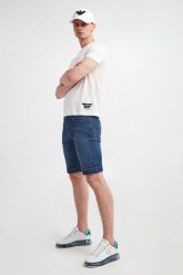 Spodenki jeansowe męskie EMPORIO ARMANI. Szorty męskie Emporio Armani, bez wzorów, z jeansu. Za 759.00 zł.