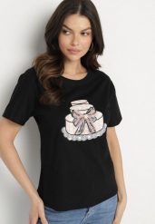 Czarny T-shirt z Bawełny Ozdobiony Nadrukiem i Kokardą 3D Sanathien. Czarne t-shirty damskie Born2be, l, z aplikacjami, z bawełny, klasyczne, bez kołnierzyka, bez ramiączek. Za 34.99 zł.