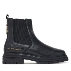 Sztyblety Tommy Hilfiger. Czarne botki damskie Tommy Hilfiger, bez wzorów, bez obcasa, na płaskiej podeszwie, bez zapięcia. Za 749.99 zł.