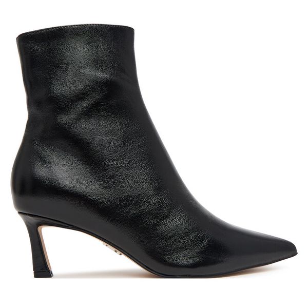 Botki Steve Madden. Czarne botki damskie Steve Madden, bez wzorów, bez obcasa, na szpilce, bez zapięcia. Za 639.99 zł.