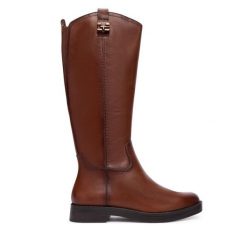 Oficerki Tamaris. Brązowe kozaki damskie Tamaris, bez wzorów, bez obcasa, na płaskiej podeszwie, bez zapięcia. Za 759.99 zł.