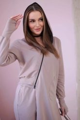 Komplet dresowy bluza z dłuższym bokiem ciemny beżowy. Brązowe bluzy damskie KESI, l, bez wzorów, z bawełny, bez ramiączek, bez kaptura. Za 334.56 zł.