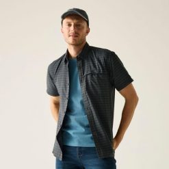 Koszula Regatta Mindano. Szare koszule męskie Regatta, bez wzorów, sportowe, bez kołnierzyka, bez ramiączek. Za 139.99 zł.