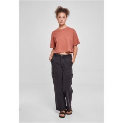 Koszulka damska krótka ovesize Urban Classics. Brązowe bluzki damskie Urban Classics, bez wzorów, bez kołnierzyka, bez ramiączek. W wyprzedaży za 39.00 zł.