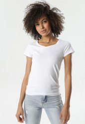 Biały T-shirt Nysalphia. Białe t-shirty damskie Born2be, m, bez wzorów, z bawełny, klasyczne, bez kołnierzyka, bez ramiączek. Za 29.99 zł.