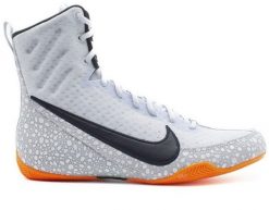 Nike Machomai 3 SE HQ2831-900 białe 42,5. Białe buty sportowe męskie Nike, bez wzorów, bez zapięcia. Za 398.67 zł.