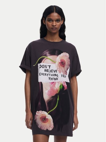 Desigual Sukienka codzienna Berlin 25SWVK20 Szary Regular Fit. Szare sukienki damskie Desigual, na co dzień, s, bez wzorów, z bawełny, bez kołnierzyka, bez ramiączek, proste. Za 239.99 zł.