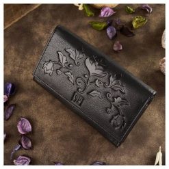 Portfel damski skórzany T-45-BL i brelok do kluczy T-88-BL/BL zestaw prezentowy czarny Paolo Peruzzi ZUP-107-BL. Czarne portfele damskie Paolo Peruzzi. Za 139.41 zł.