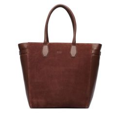 Torebka Guess. Brązowe shopperki damskie Guess, z aplikacjami, bez dodatków. Za 1,134.00 zł.