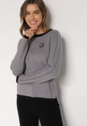 Szary Sweter Ozdobiony Paskami i Aplikacją Tusanne. Szare swetry nierozpinane damskie Born2be, uniwersalny, z aplikacjami, z jeansu, eleganckie, bez kołnierzyka, bez ramiączek. Za 79.99 zł.