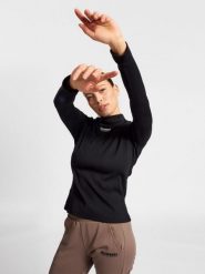 Damski sweter z golfem Hummel LGC Gisa. Czarne swetry nierozpinane damskie Hummel, na zimę, xl, bez wzorów, z bawełny, bez kołnierzyka, bez ramiączek. Za 169.95 zł.