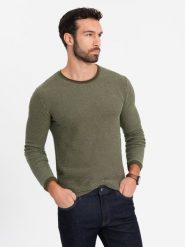 Dzianinowy męski sweter w strukturalne kropki – oliwkowy V2 OM-SWSW-0118 - XXL. Zielone swetry męskie Ombre Clothing, l, z aplikacjami, z bawełny, bez kołnierzyka, bez ramiączek. Za 119.99 zł.