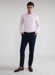 Granatowe spodnie garniturowe P21WF-6G-073-G-S. Niebieskie eleganckie spodnie męskie Pako Lorente, bez wzorów, z elastanu. Za 79.99 zł.