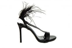 Sandały Bayla-159 4661 076-P Czarny Lico 159147, Skóra naturalna - 36. Czarne sandały damskie Bayla, bez wzorów, z materiału, bez obcasa, na platformie, bez zapięcia. W wyprzedaży za 224.10 zł.