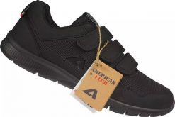 American Club Męskie buty sportowe WT-26/24 czarne 43. Czarne buty sportowe męskie American CLUB, bez wzorów, bez zapięcia. Za 139.00 zł.