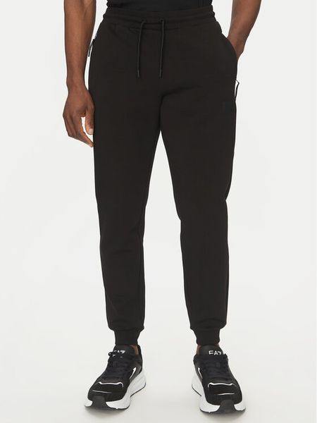 EA7 Emporio Armani Spodnie dresowe 7M000097 AF12116 UC001 Czarny Regular Fit. Czarne spodnie sportowe męskie EA7 Emporio Armani, m, bez wzorów, z bawełny. Za 329.99 zł.