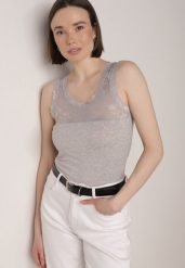 Ciemnoszary Bawełniany Top z Koronkową Górą Beralia. Szare topy damskie Born2be, m, z aplikacjami, z bawełny, bez kołnierzyka, bez ramiączek. Za 29.99 zł.