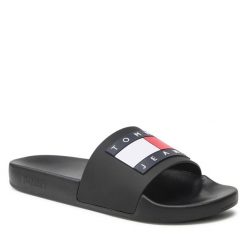 Klapki Tommy Jeans. Czarne klapki męskie Tommy Jeans, bez wzorów, z jeansu, bez zapięcia. Za 119.99 zł.