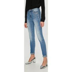 Morgan - Jeansy Paola. Niebieskie jeansy damskie Morgan, bez wzorów, z bawełny. W wyprzedaży za 199.90 zł.