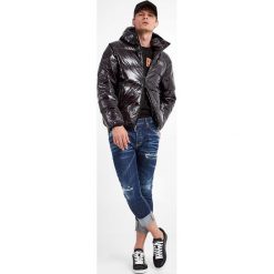Jeansy męskie Sailor Jean DSQUARED2. Jeansy męskie Dsquared2, z jeansu. W wyprzedaży za 2,174.25 zł.