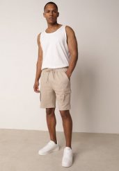 Beżowe Szorty z Bawełną w Stylu Safari z Kieszeniami Cargo Sabririla. Brązowe szorty męskie Born2be, bez wzorów, z bawełny. Za 69.99 zł.