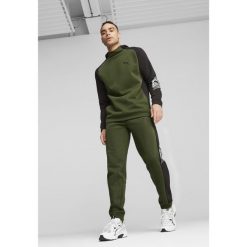 Buty Sportowe unisex Puma Milenio Tech. Białe obuwie sportowe damskie Puma, bez wzorów, bez zapięcia, do biegania. Za 239.00 zł.