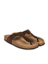 Geox Klapki "Brionia" | D15LSB00032 | Kobieta | Brązowy. Brązowe klapki damskie Geox, bez wzorów, ze skóry, eleganckie, z okrągłym noskiem, bez obcasa, bez zapięcia. W wyprzedaży za 189.00 zł.