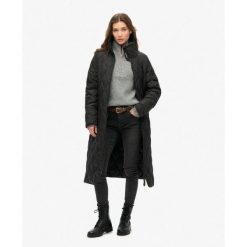 Długi Płaszcz Superdry. Czarne płaszcze damskie Superdry, bez wzorów, z materiału, eleganckie, bez kołnierzyka, bez kaptura. W wyprzedaży za 437.45 zł.