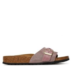 Klapki Birkenstock. Czerwone klapki damskie Birkenstock, bez wzorów, bez obcasa, bez zapięcia. Za 509.99 zł.