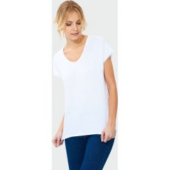 Top typu oversize. Topy damskie Greenpoint, bez wzorów, z elastanu, bez kołnierzyka, bez ramiączek. Za 24.99 zł.