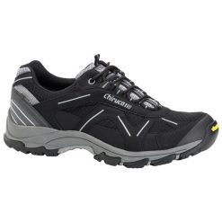 Buty trekkingowe Chiruca Sumatra 03 Gore-Tex. Czarne trekkingi męskie Chiruca, z gore-texu, bez zapięcia. Za 639.20 zł.