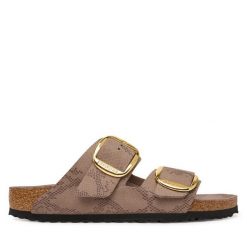 Klapki Birkenstock. Brązowe klapki damskie Birkenstock, bez wzorów, bez obcasa, bez zapięcia. Za 539.99 zł.